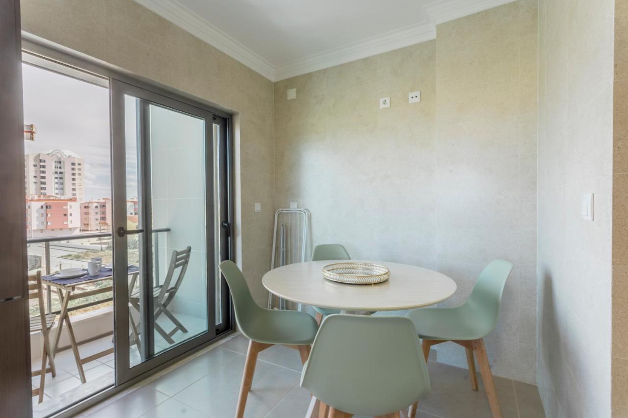Best Houses 74 - Surfside Lodge Peniche Bagian luar foto