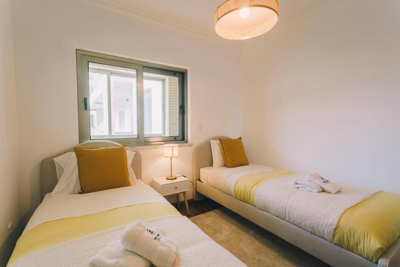 Best Houses 74 - Surfside Lodge Peniche Bagian luar foto